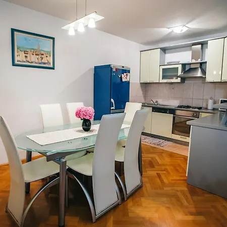 Apartment Krbavska *